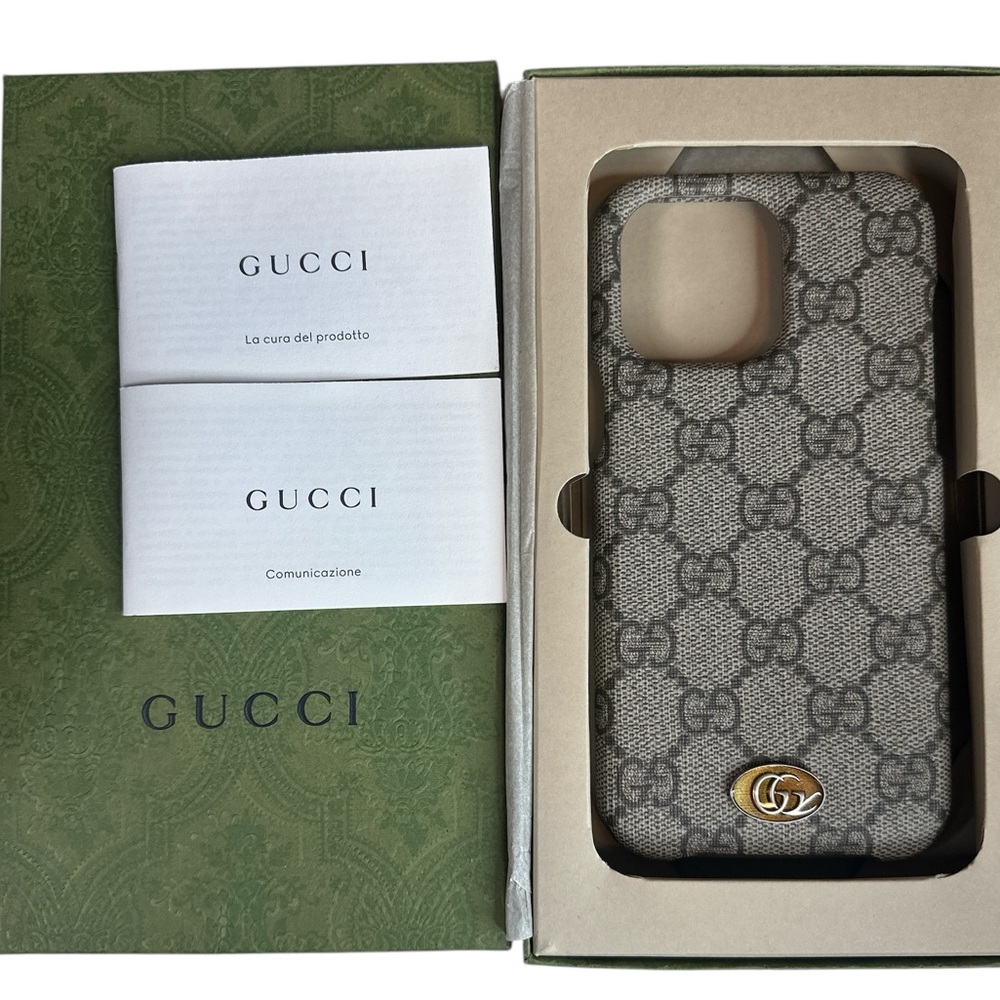 Gucci  GG SUPREME 14  Pro max iphone case